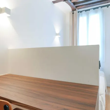 Relaxing Urban Getaway, Notre Dame *