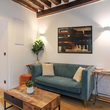 Relaxing Urban Getaway, Notre Dame Apartmán